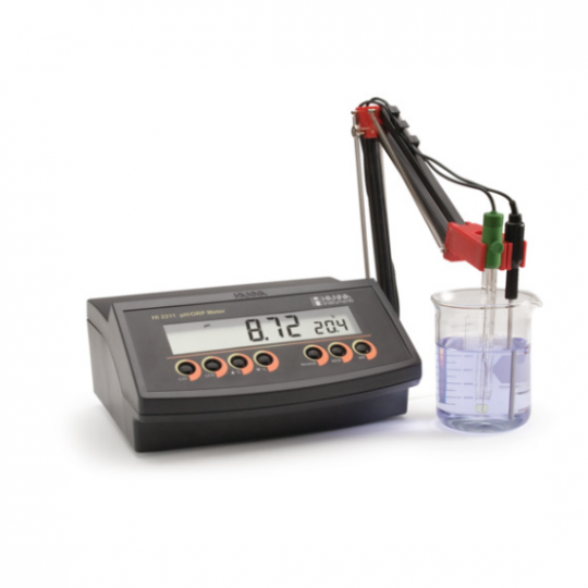 pH/Temperature Benchtop Meter HI2211-02